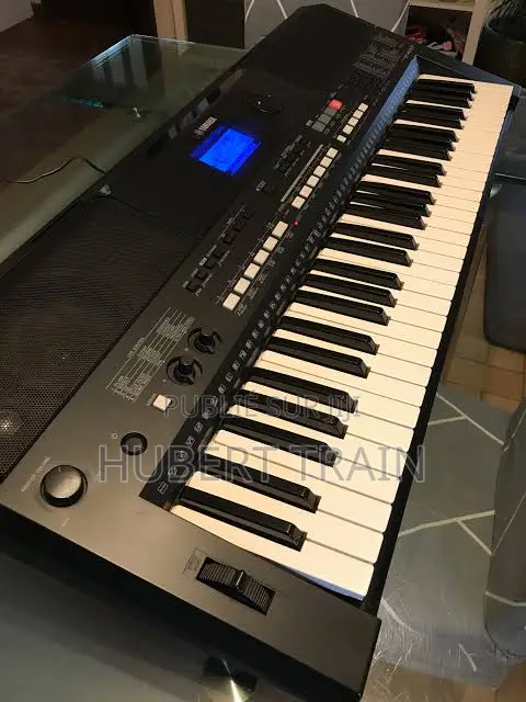 Clavier Arrangeur Yamaha PSR E 433