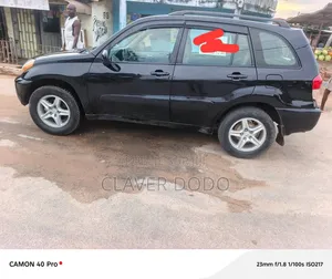 Toyota RAV4 2002 Noir