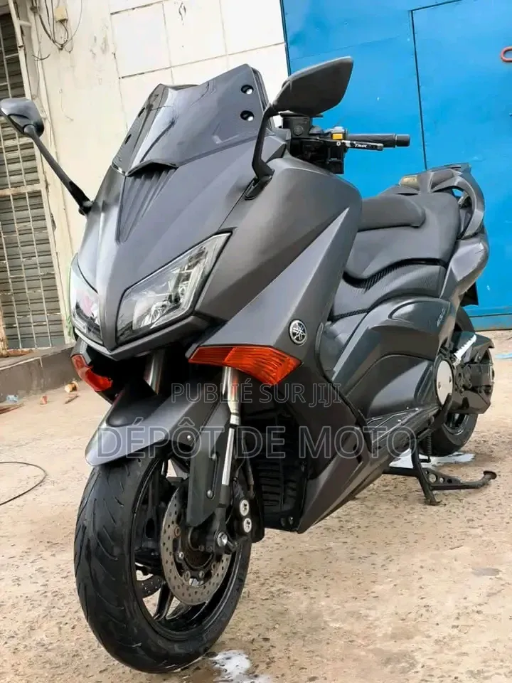 Nouveau Yamaha 2025 Noir