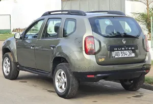 Renault Duster 2012 Vert