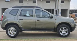 Renault Duster 2012 Vert