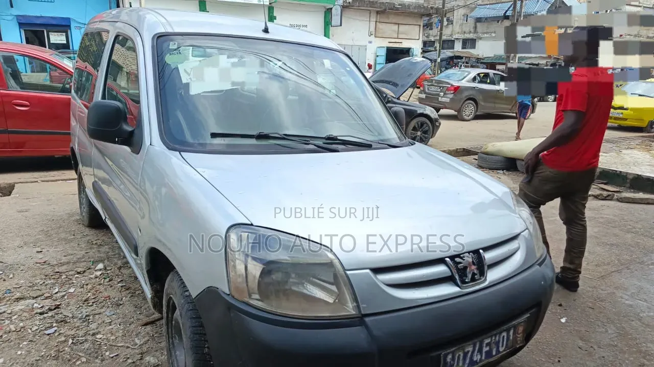 Peugeot Partner 2012 Gris