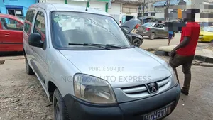 Peugeot Partner 2012 Gris