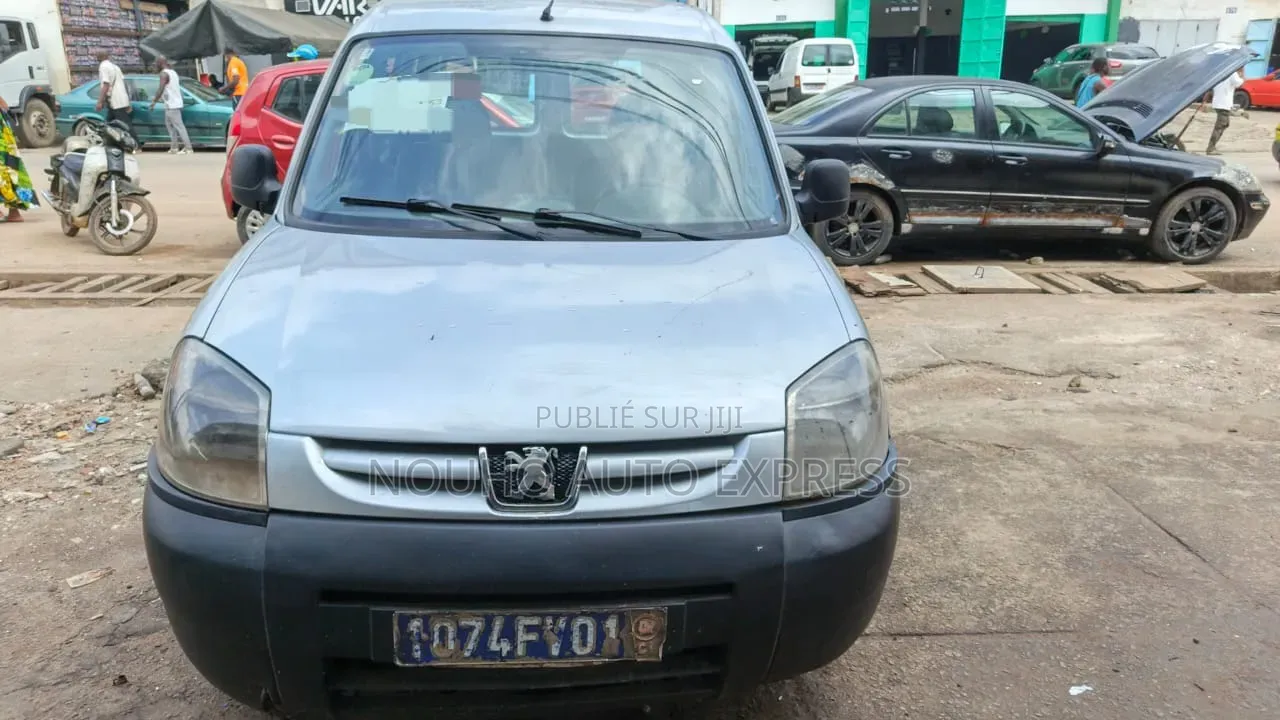 Peugeot Partner 2012 Gris