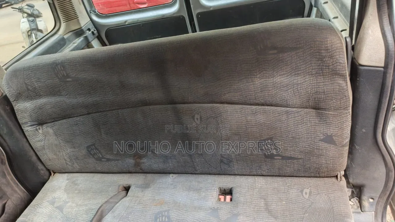 Peugeot Partner 2012 Gris
