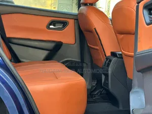 Nissan Rogue 2023 Bleu