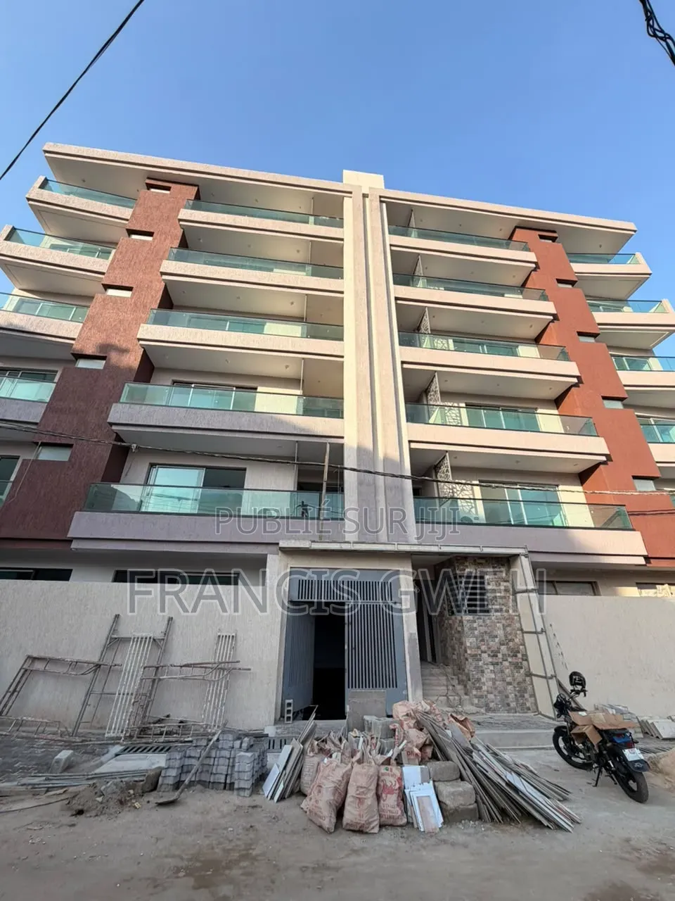 2chbre Appartement dans Francis Gweh, Cocody à Louer