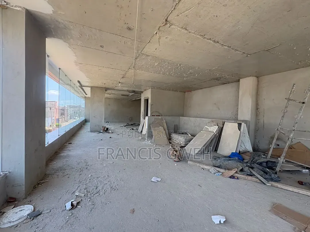 Magasin a Louer