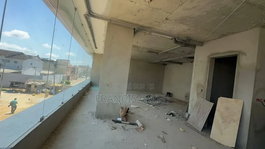 Magasin a Louer