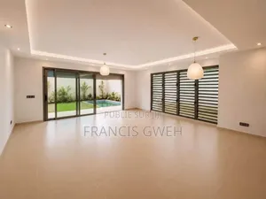 3chbre Duplex dans Francis Gweh, Cocody à Louer