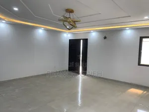 10chbre Duplex dans Francis Gweh, Cocody à Louer