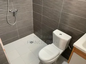 10chbre Duplex dans Francis Gweh, Cocody à Louer