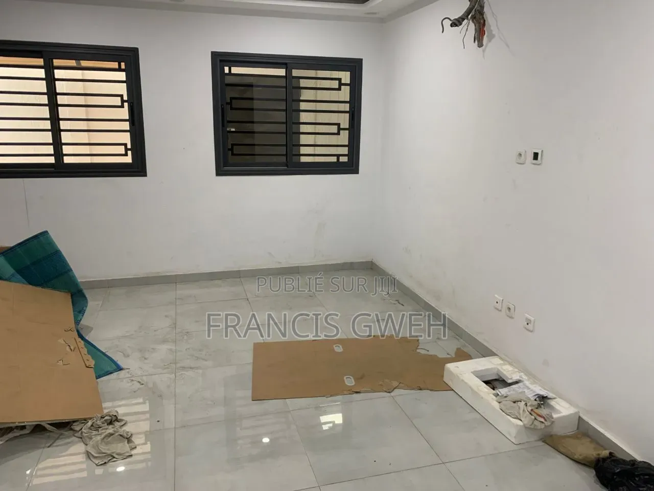 10chbre Duplex dans Francis Gweh, Cocody à Louer