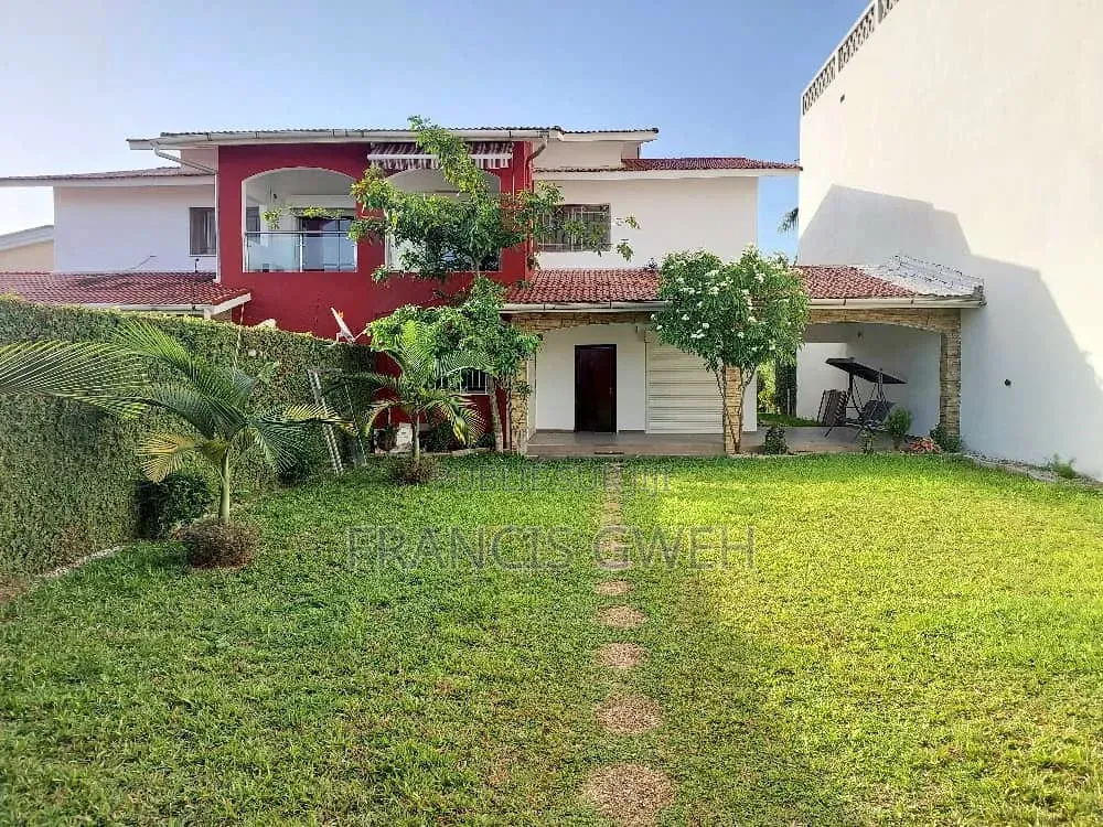 4chbre Duplex dans Francis Gweh, Cocody à Louer