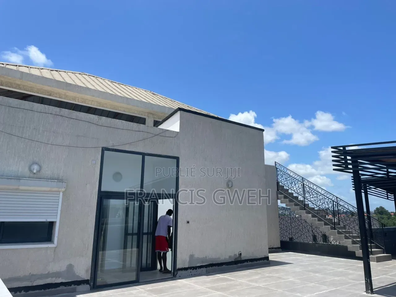 4chbre Duplex dans Francis Gweh, Cocody à Louer