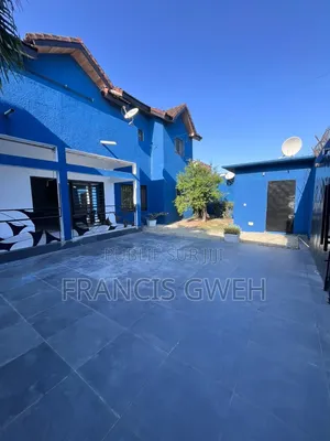 5chbre Duplex dans Francis Gweh, Cocody à Louer