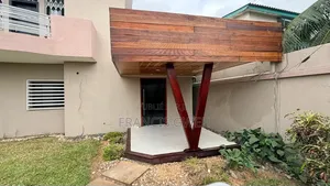 4chbre Duplex dans Francis Gweh, Cocody à Louer