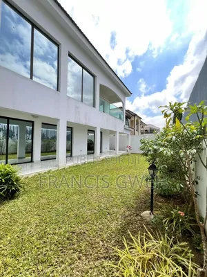 6chbre Duplex dans Francis Gweh, Cocody à Louer