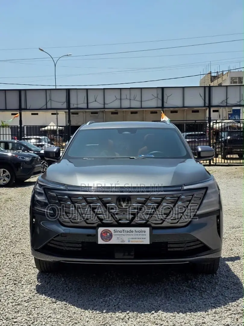 Changan CS75 2025 Argenté