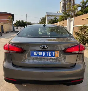 Kia Forte 2017 Gris