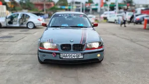 BMW 318i 2002 Bleu