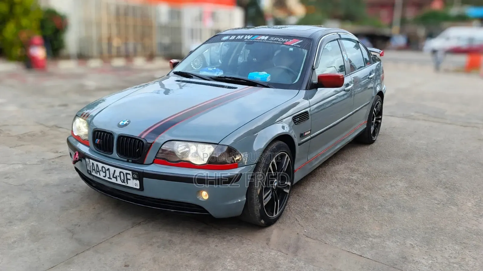 BMW 318i 2002 Bleu
