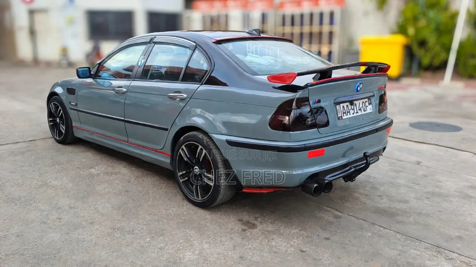 BMW 318i 2002 Bleu