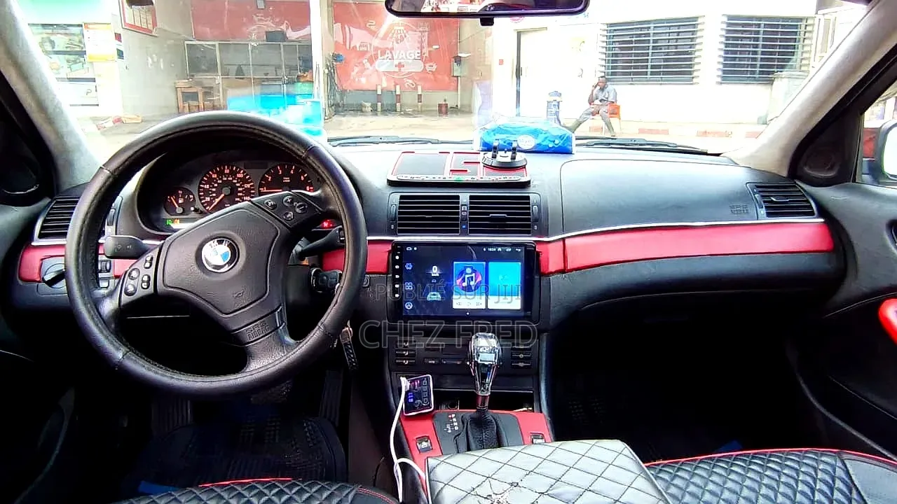BMW 318i 2002 Bleu