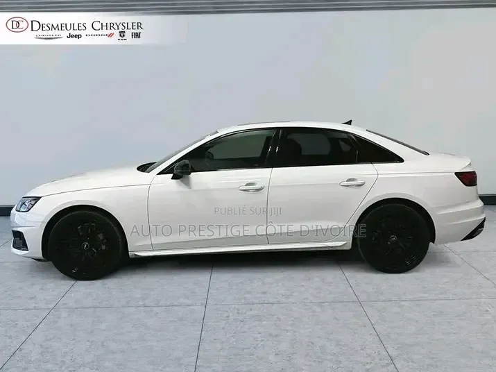 Audi A4 2021 Blanc