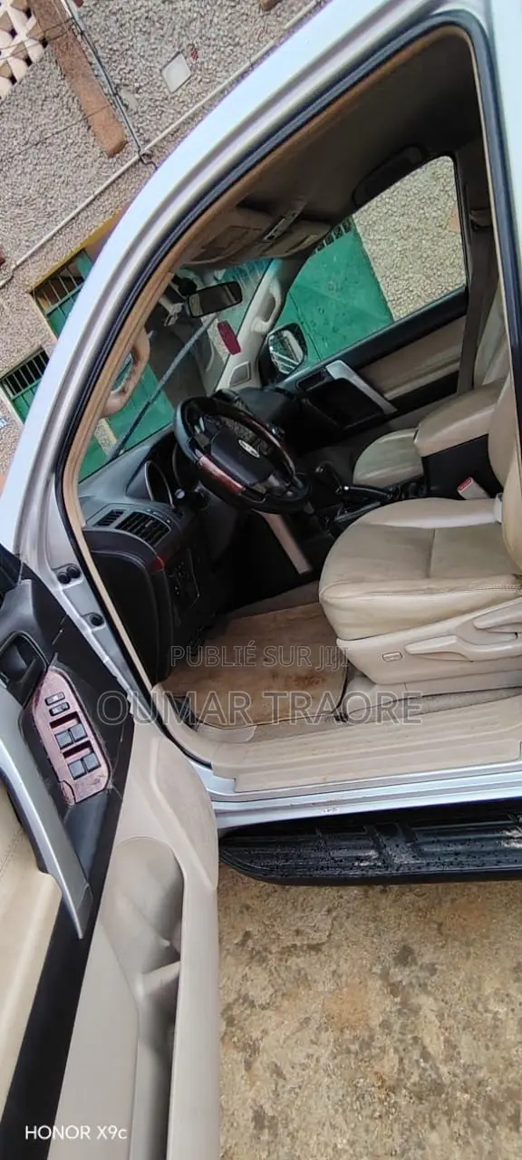 Toyota Land Cruiser Prado 2018 Beige