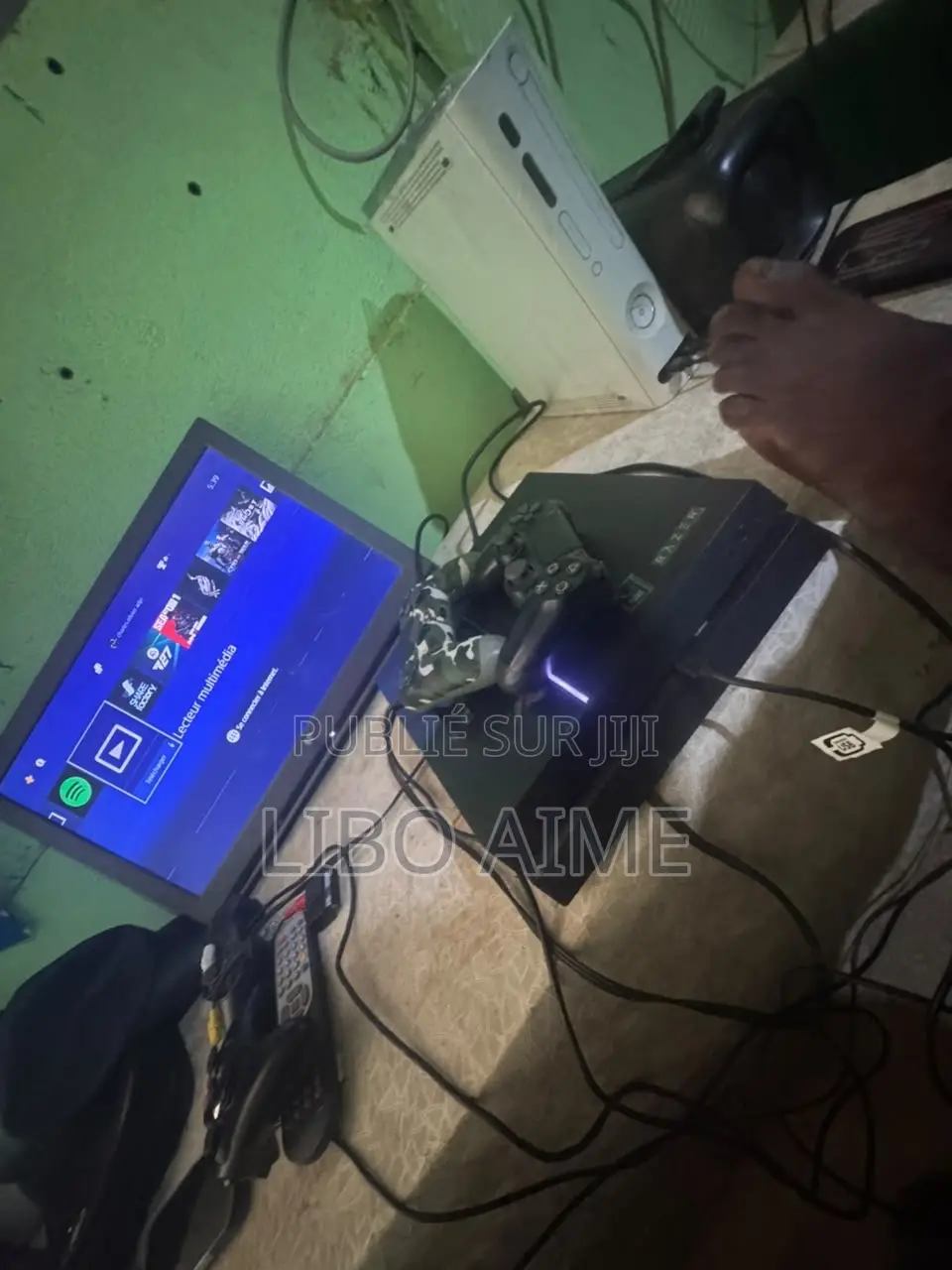 PS4 Sans Jeux Une Manette