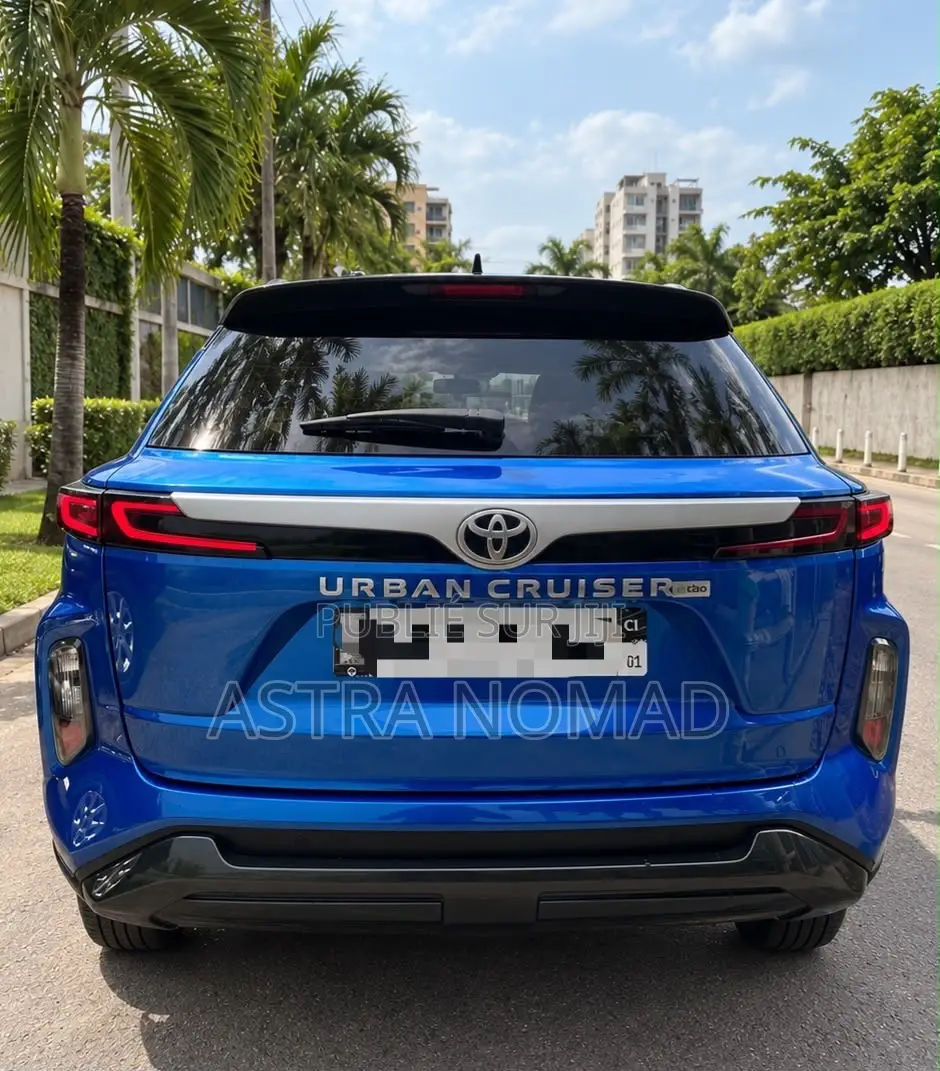 Toyota Urban Cruiser 2024 Bleu