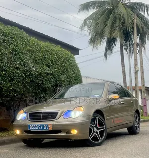 Mercedes-Benz C200 2004 Beige
