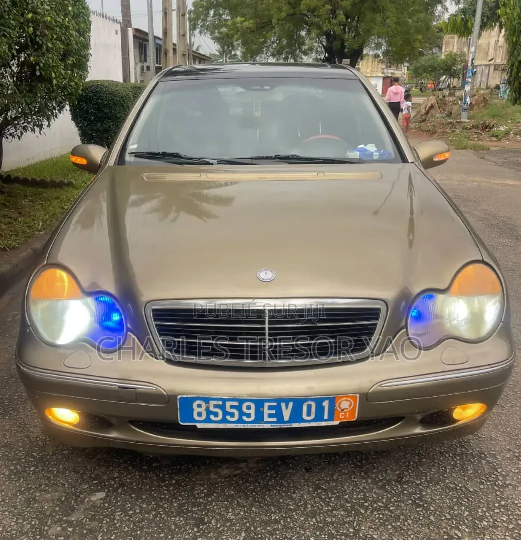 Mercedes-Benz C200 2004 Beige