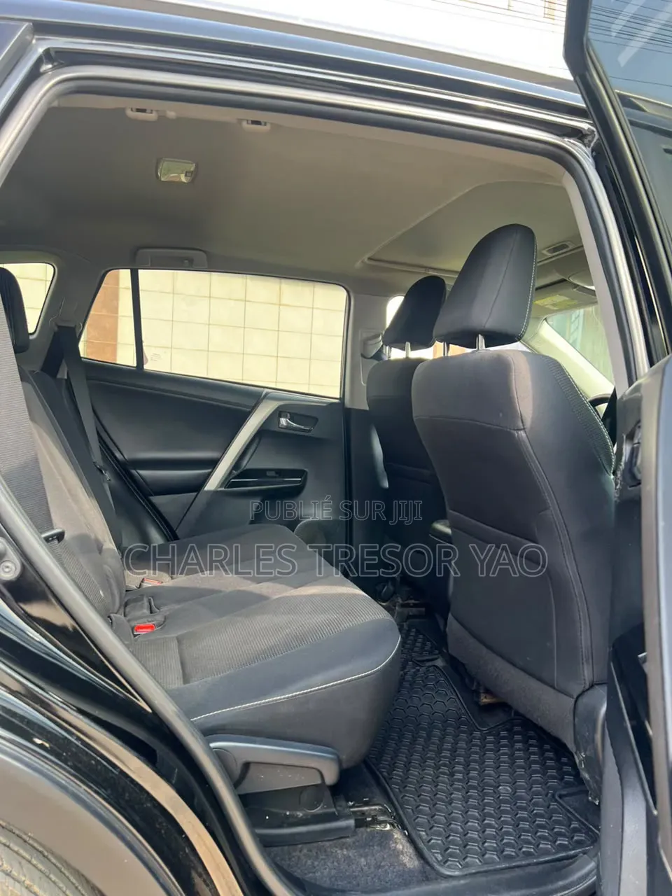Toyota RAV4 XLE 4dr SUV AWD (2.5L 4cyl 6A) 2018 Noir