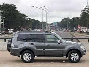 Mitsubishi Pajero 2019 Gris
