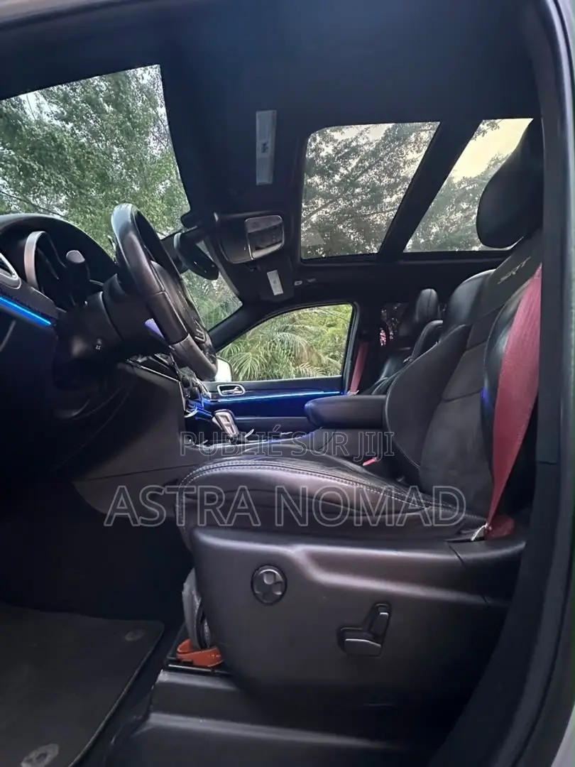 Jeep Grand Cherokee 2022 Gris