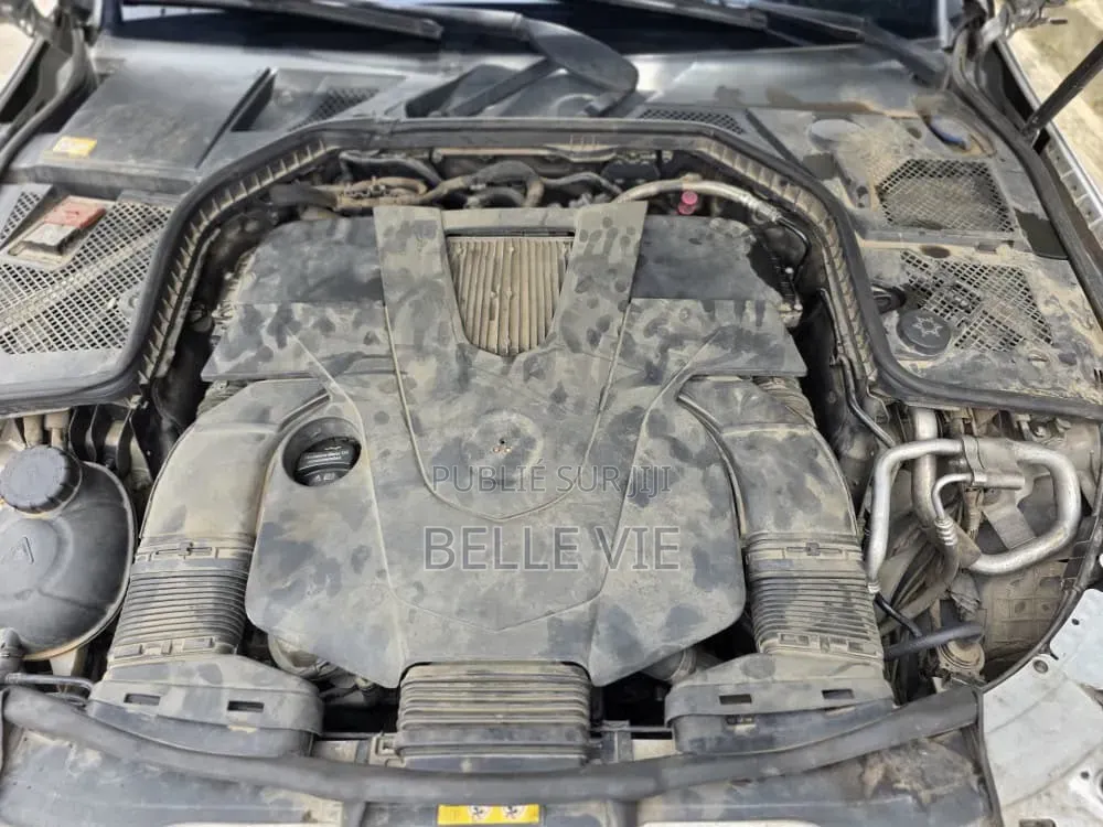 Mercedes-Benz C300 Base AWD 4Matic Sedan (2.0L 4cyl 7A) 2015 Argenté
