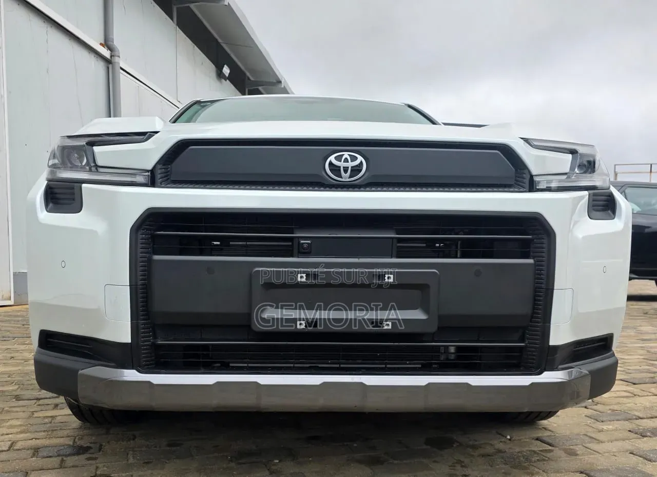 Nouveau Toyota RAV4 2026 Blanc
