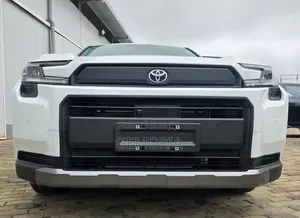 Nouveau Toyota RAV4 2026 Blanc