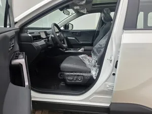Nouveau Toyota RAV4 2026 Blanc