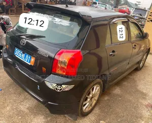 Toyota Corolla 2004 Noir