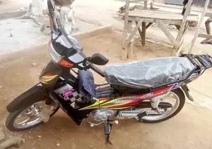Yamaha Crux 2023 Bleu