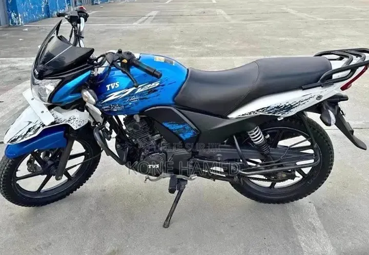 Nouveau TVS Rockz 125 2025 Bleu