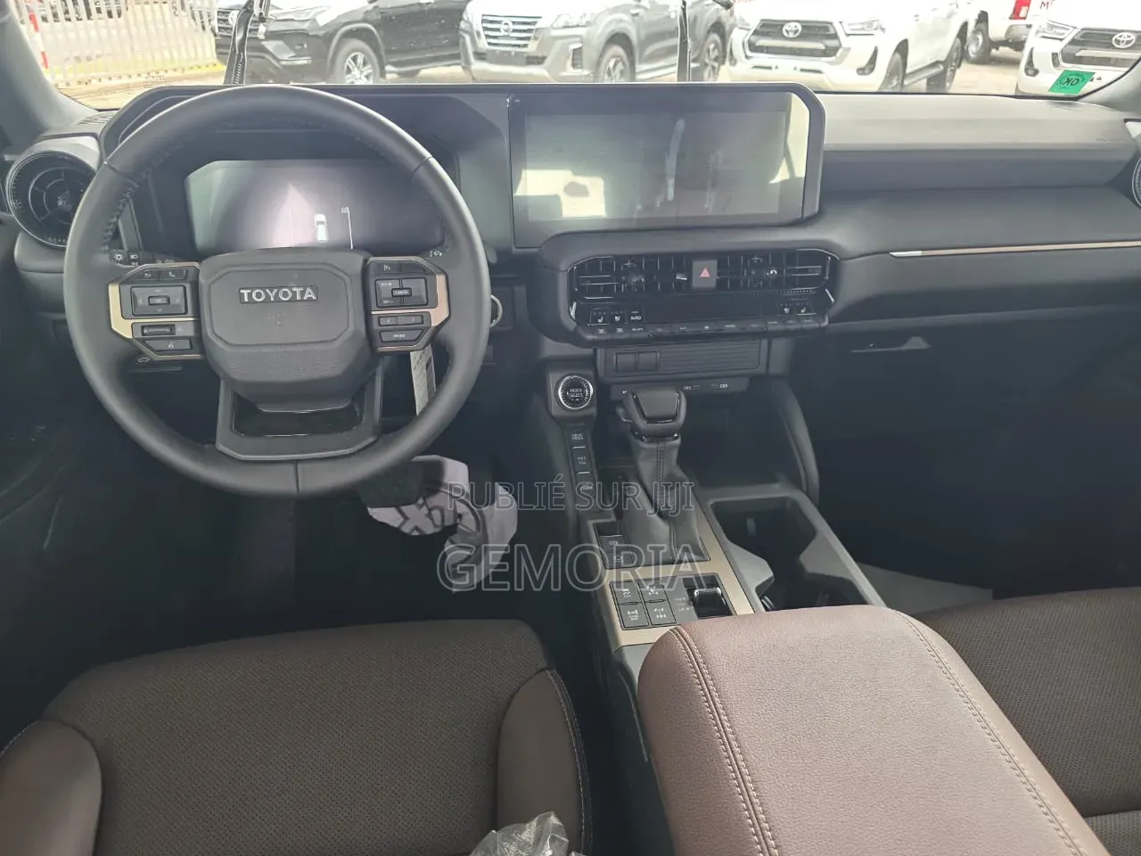 Nouveau Toyota Land Cruiser Prado 2026 Noir