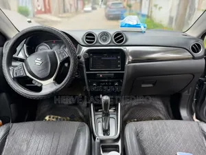 Suzuki Vitara 2020 Gris