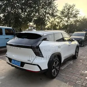 Geely Boyue 2025 Blanc