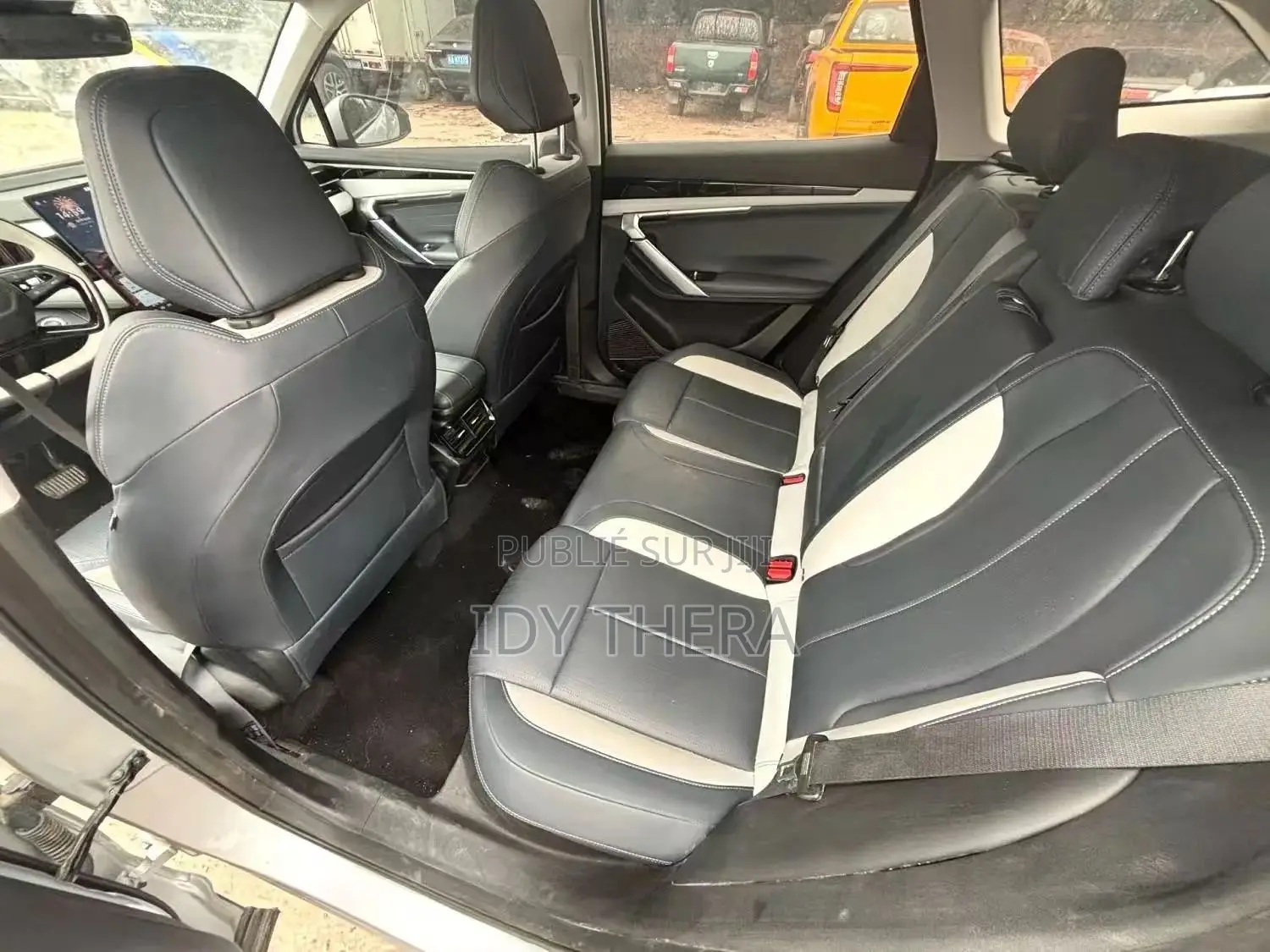 Geely Coolray 2025 Argenté
