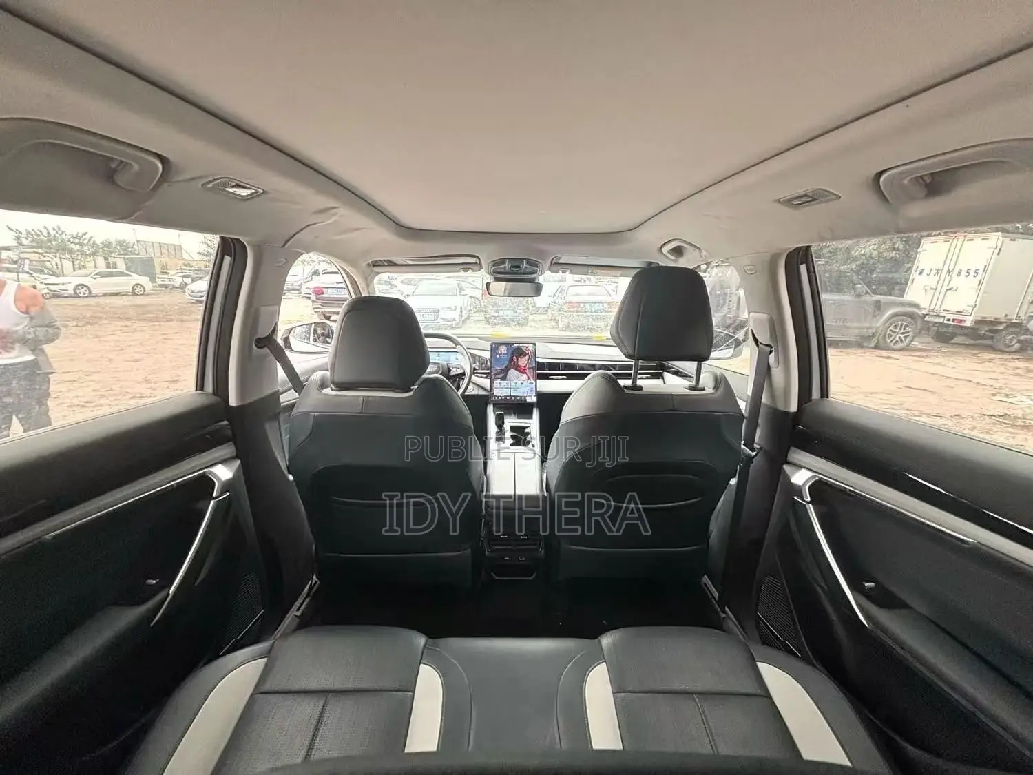 Geely Coolray 2025 Argenté