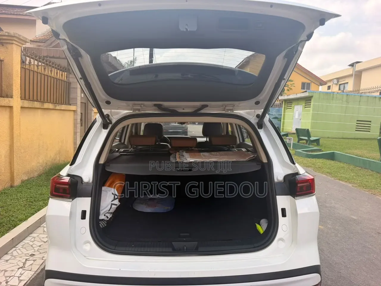 Bestune T77 1.2 FWD 2022 Blanc